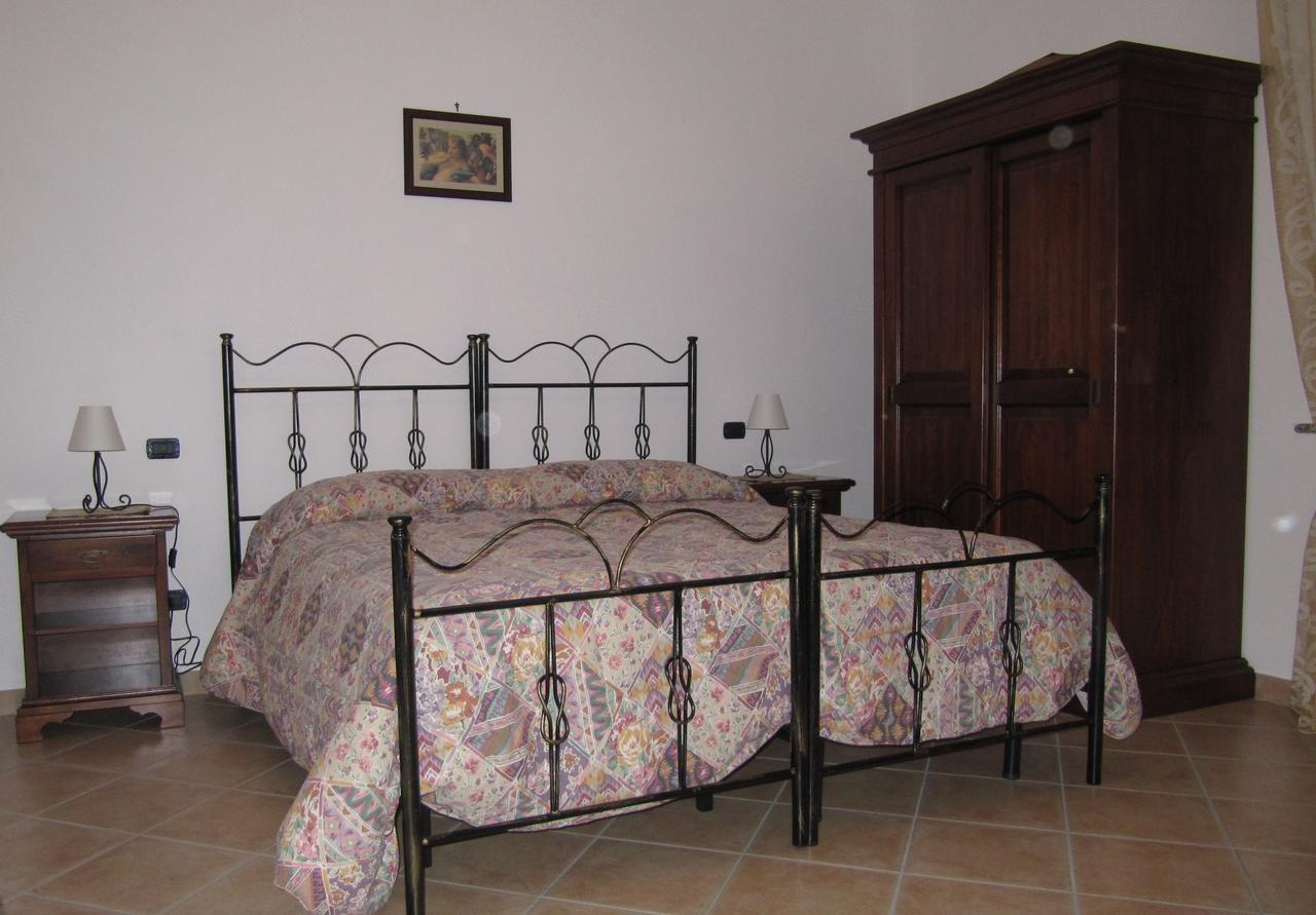 B&B Sole Del Pollino 로톤다 객실 사진